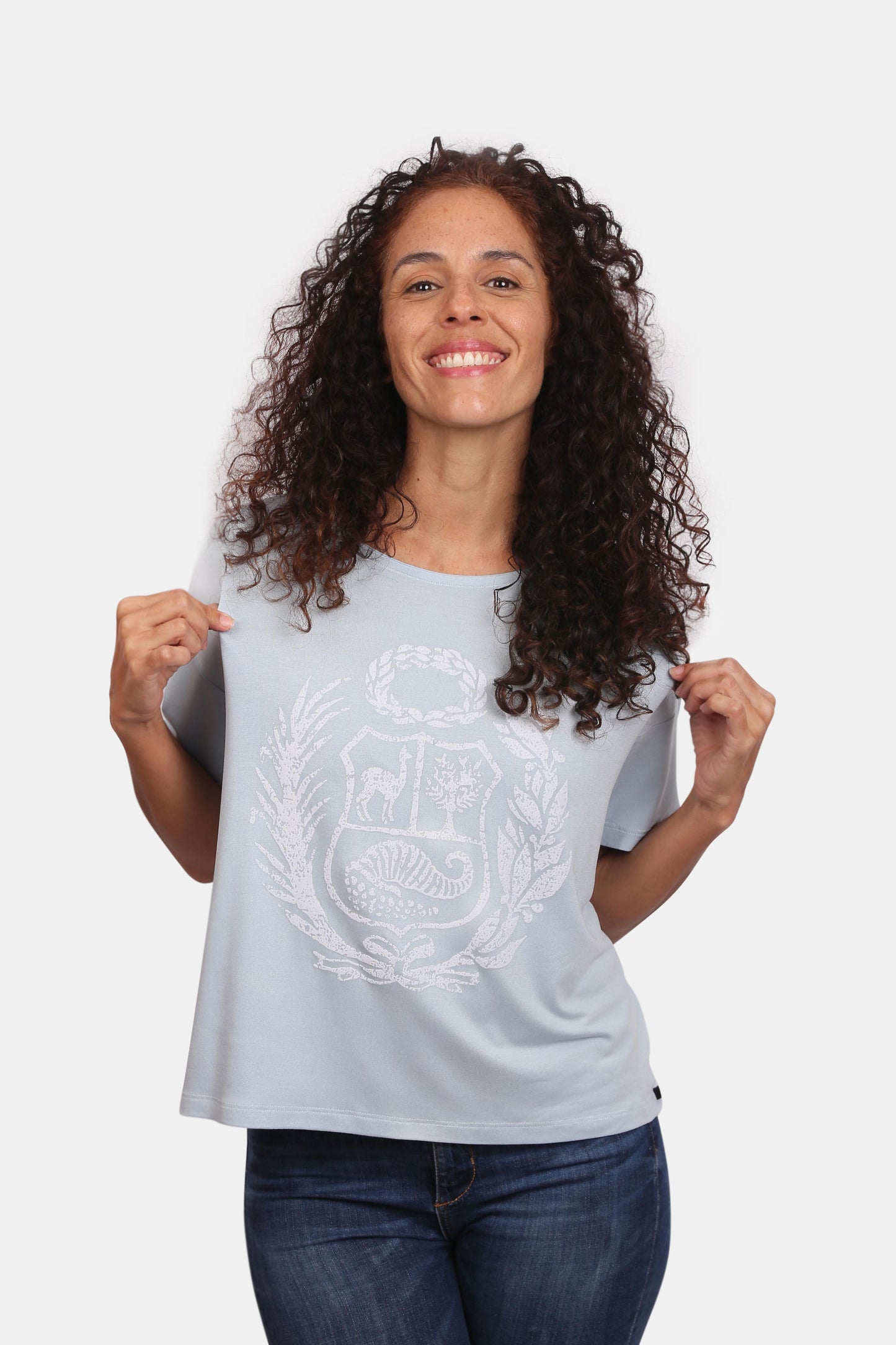 Crop Escudo_IV (7947286511869)