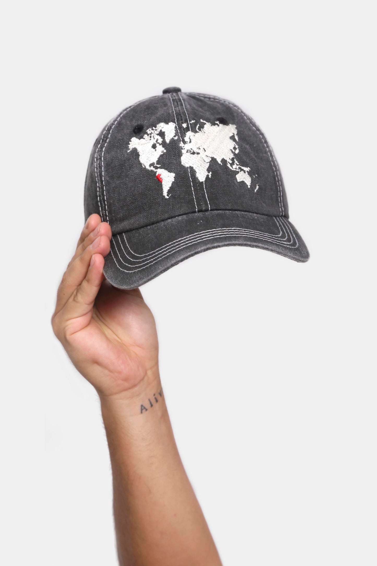Gorro Mapa_mundi_Perú (8123228291325) (8766370676989)