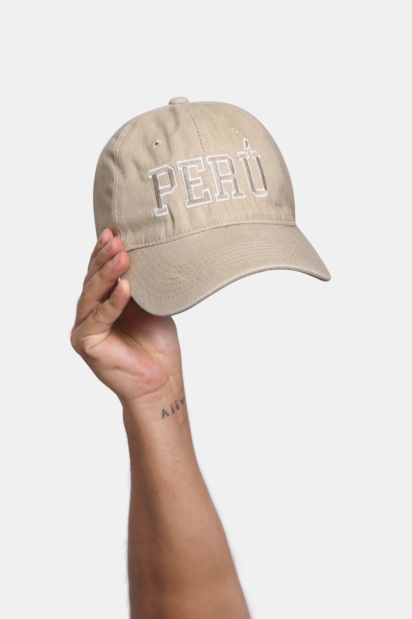 Gorro PERÚ_khaki_hueso (7956236402941)