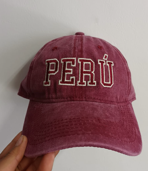 Gorro PERÚ_guinda_hueso (7826530140413)