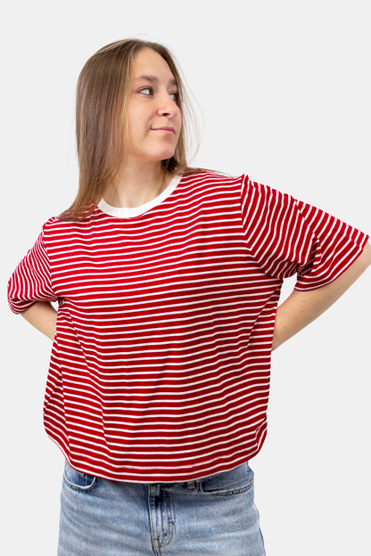 Crop Boxy fit Listado rojo (8875103617277)