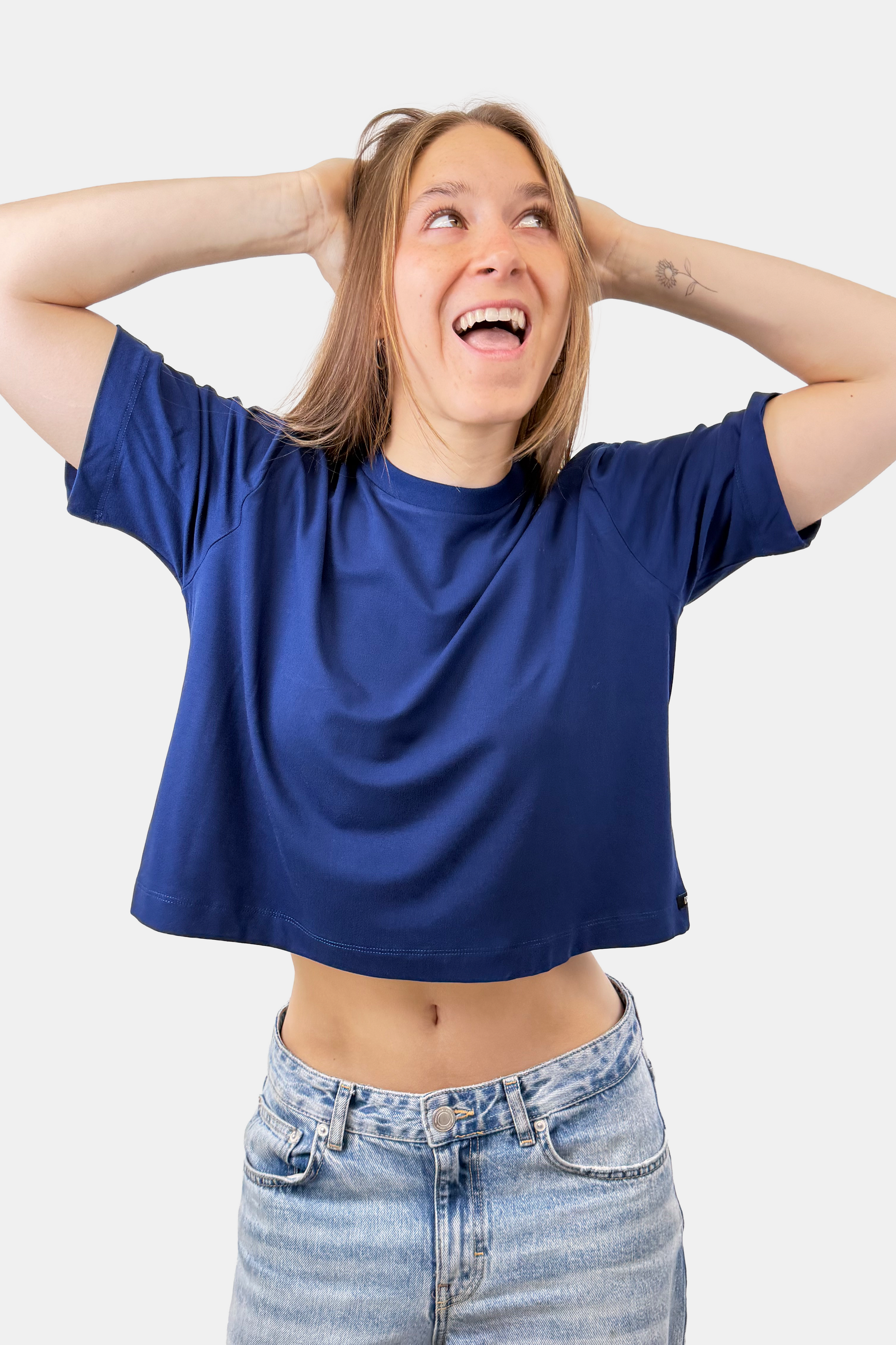 Crop Boxy fit azul (8875103486205)