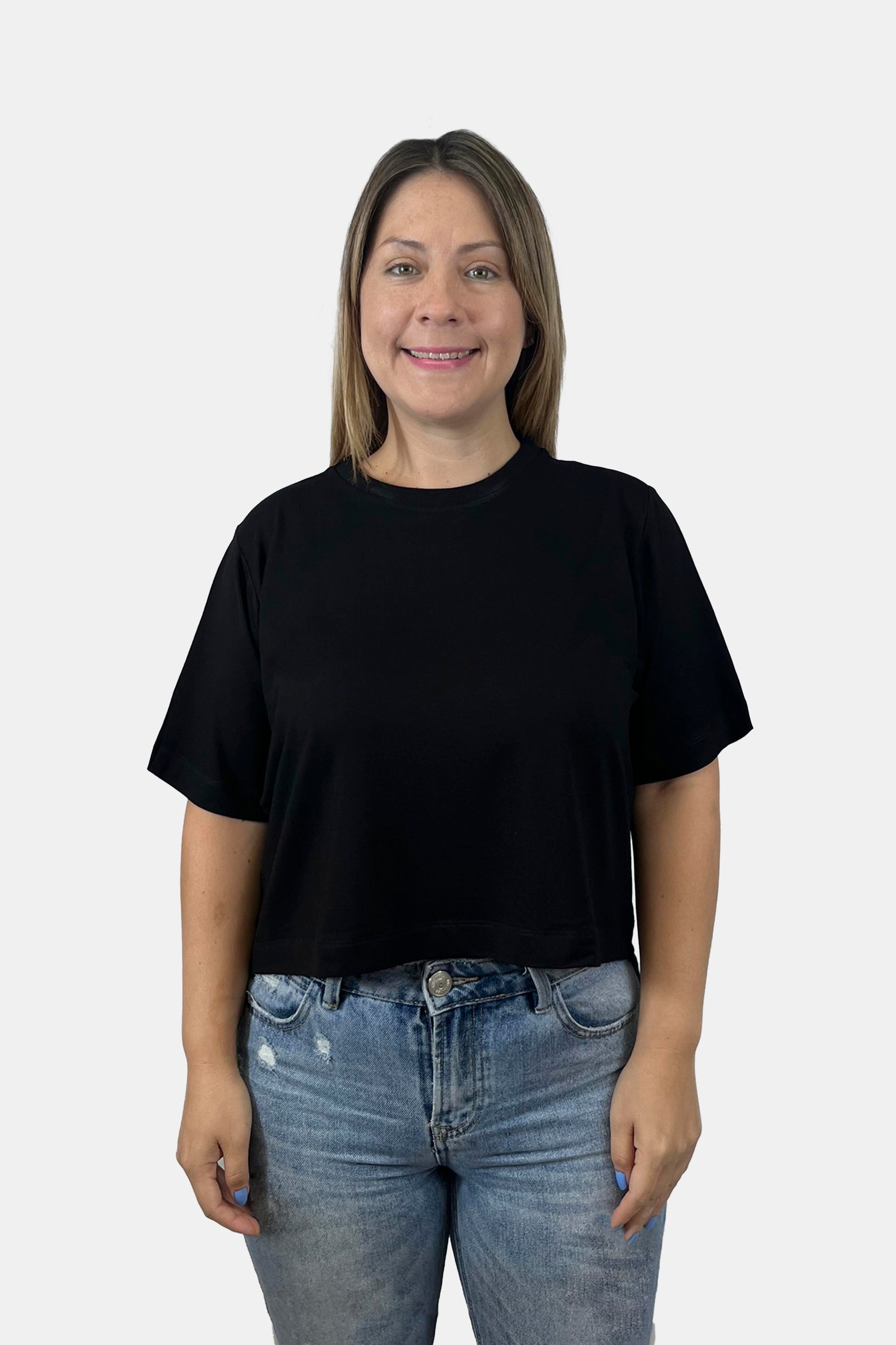 Crop Boxy fit Negro (8875098046717)